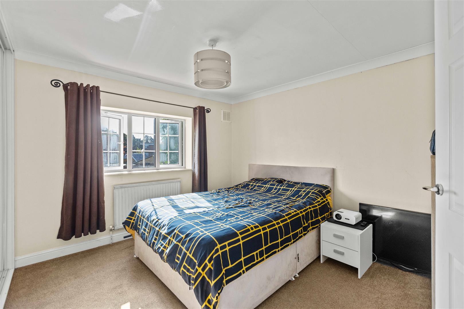 Carroll Crescent, Ascot